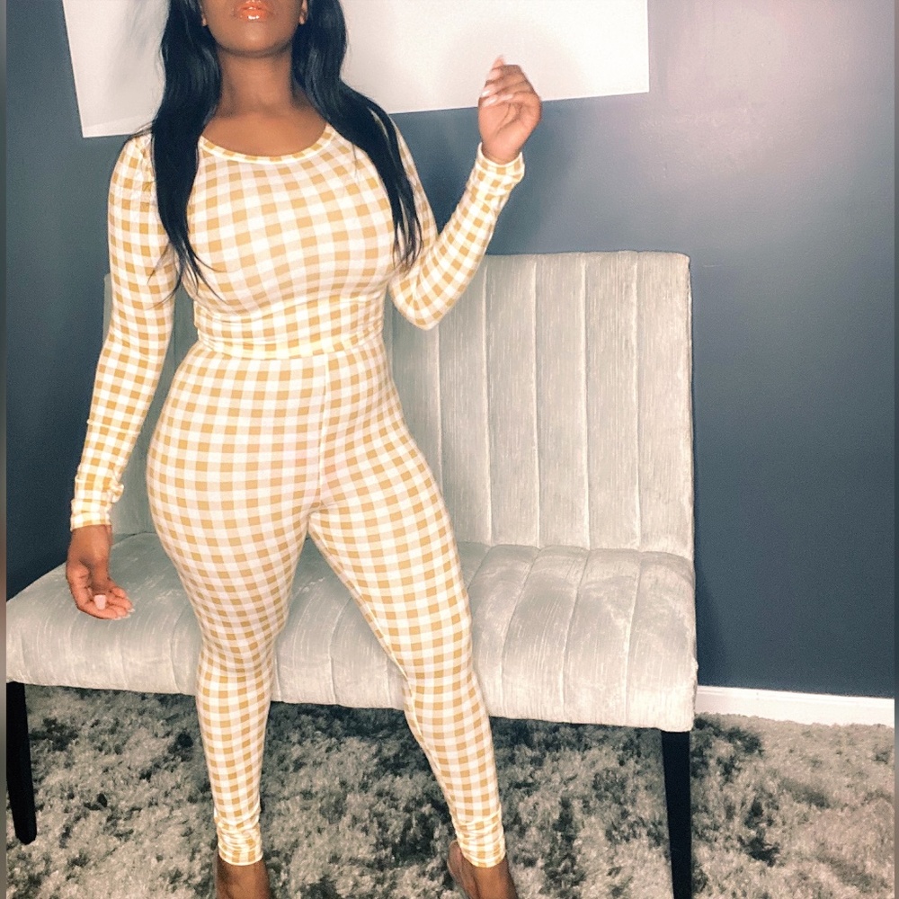 Two Piece Set “Checkmate” - Picture 2 of 4